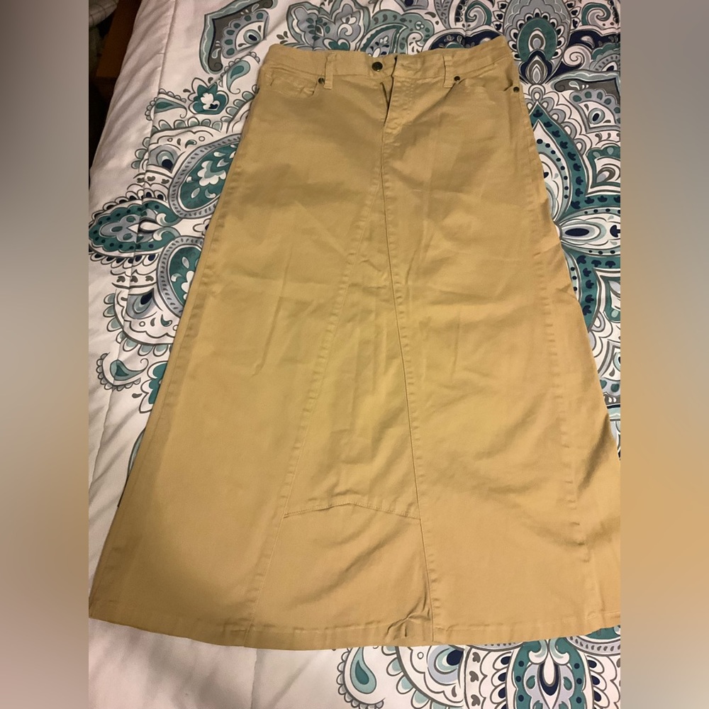 Khaki skirt